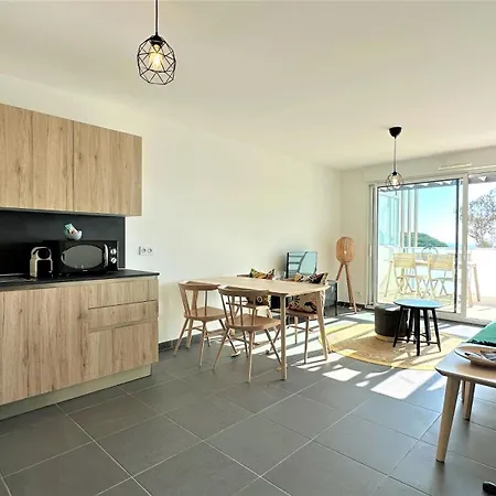 Le Rivage-t3 Vue Mer-50m De La Mer-piscine-parking-wifi Daire *